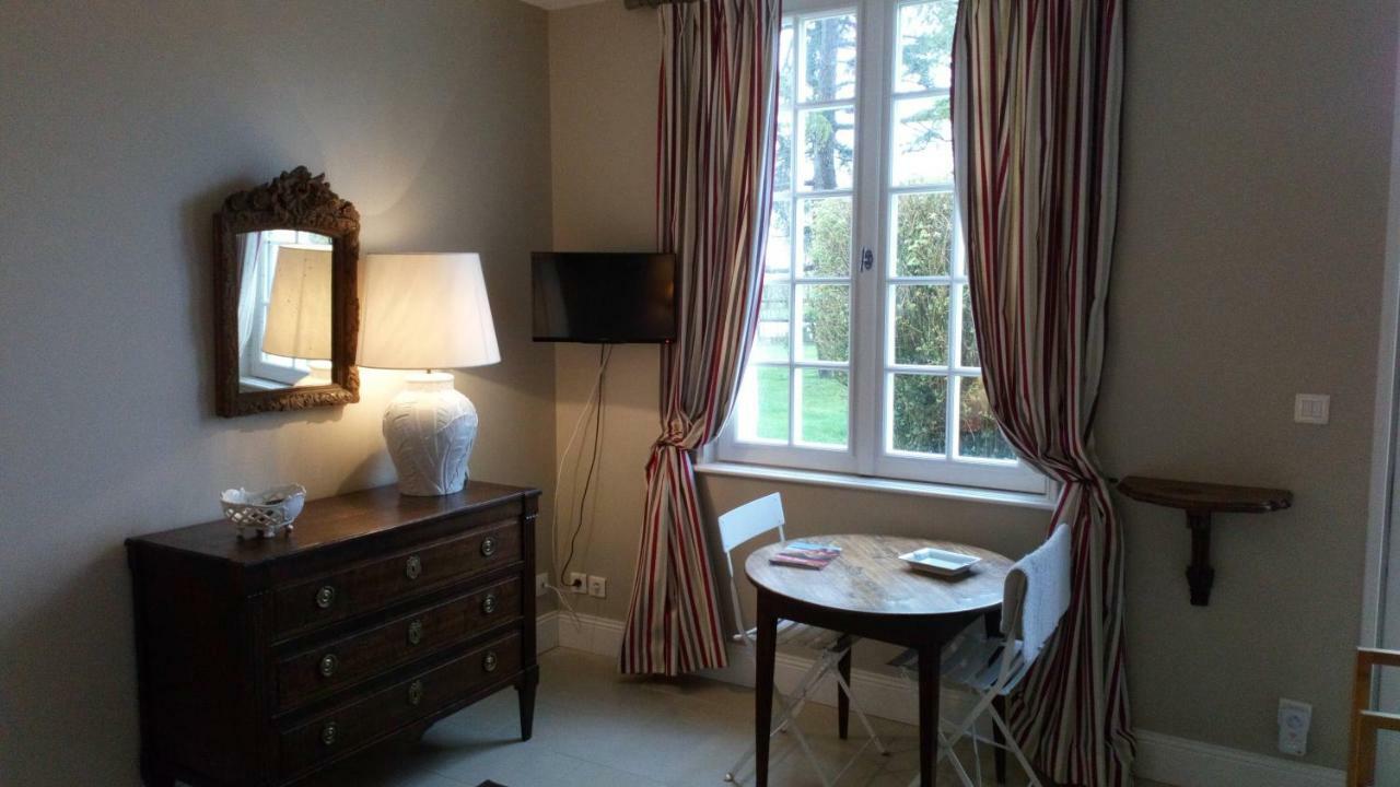 Chambre D'Hotes De La Vallee Montaure Eksteriør bilde